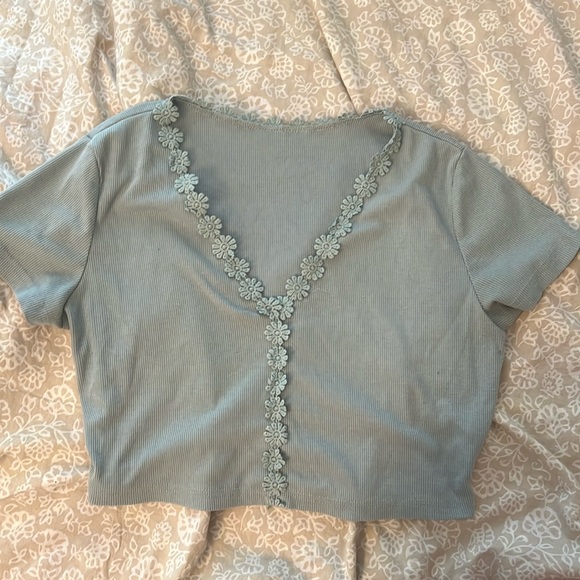 Daisy Crop Top - Picture 1 of 1